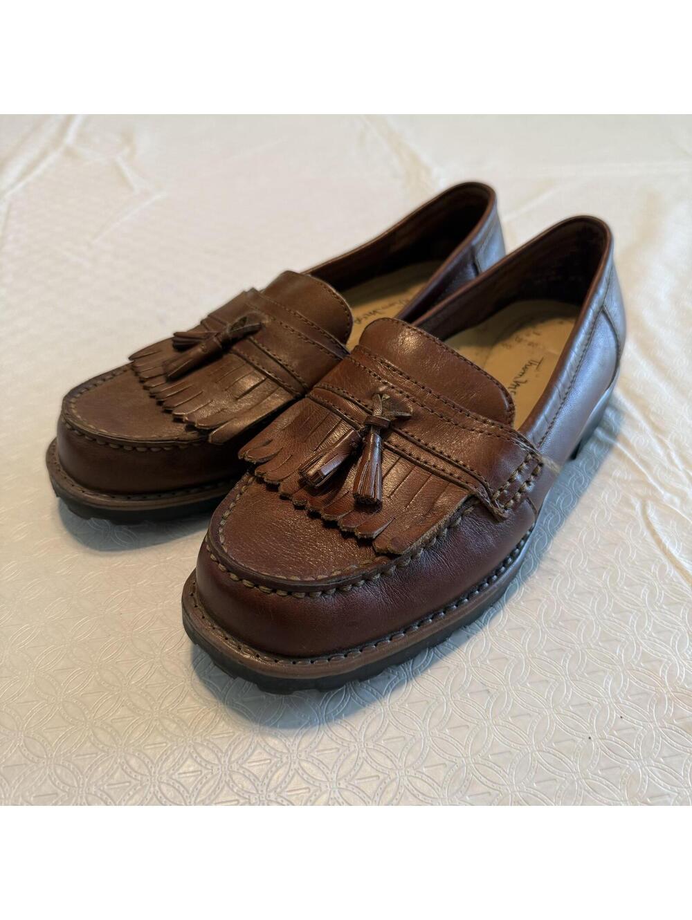 Thom McAn Brown Leather Tassel Women's Loafers Size 6